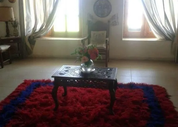 Hydroussa Σκύρος